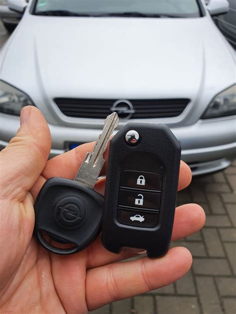 Schlüssel für das Auto ersetzen